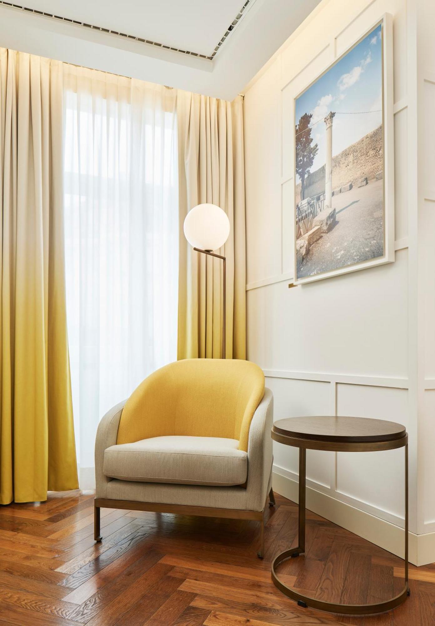 De Bonart Naples, Curio Collection By Hilton Hotel Ngoại thất bức ảnh